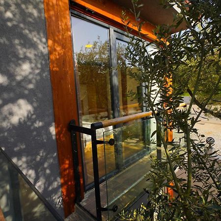 Qcunda Otel ไอวาลิค ภายนอก รูปภาพ