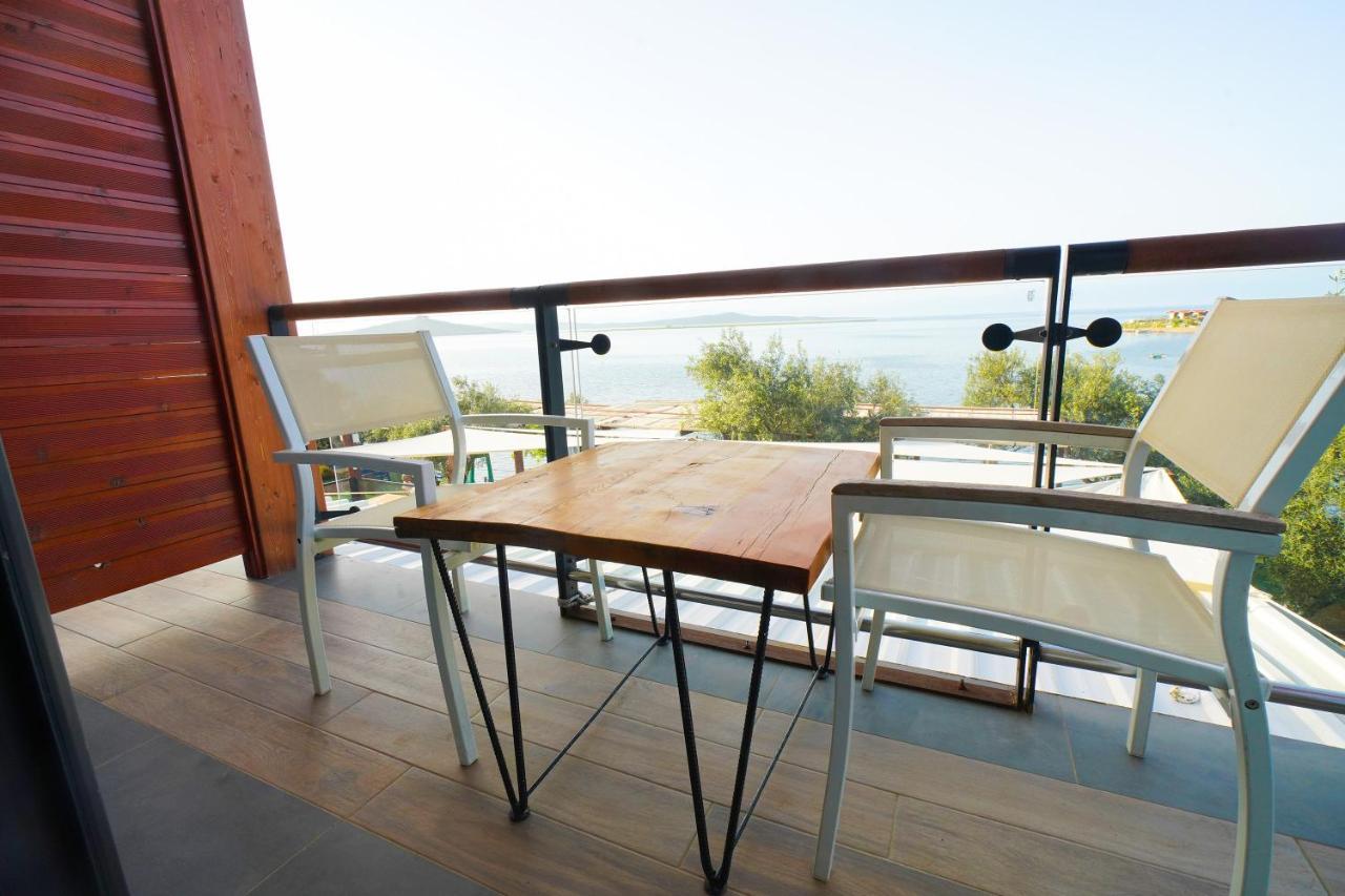 Qcunda Otel ไอวาลิค ภายนอก รูปภาพ