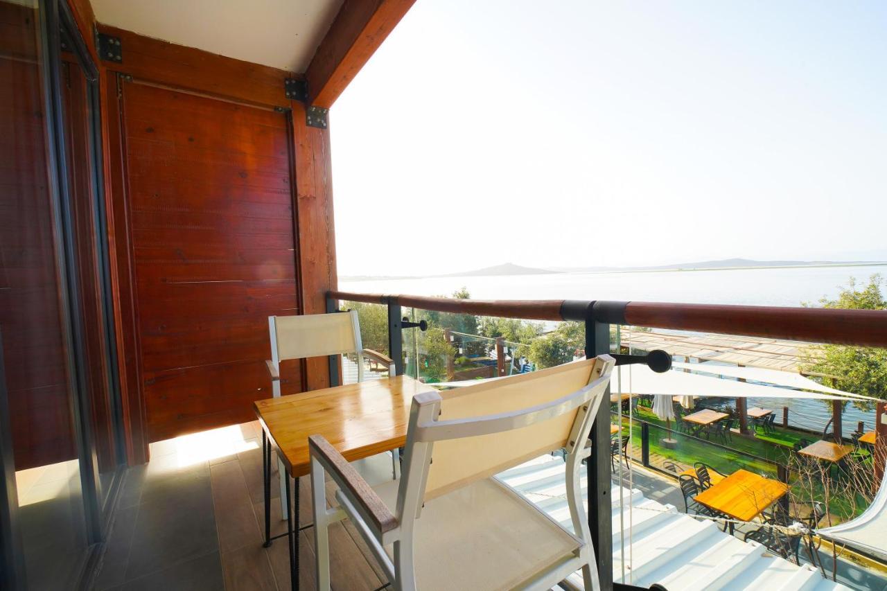 Qcunda Otel ไอวาลิค ภายนอก รูปภาพ