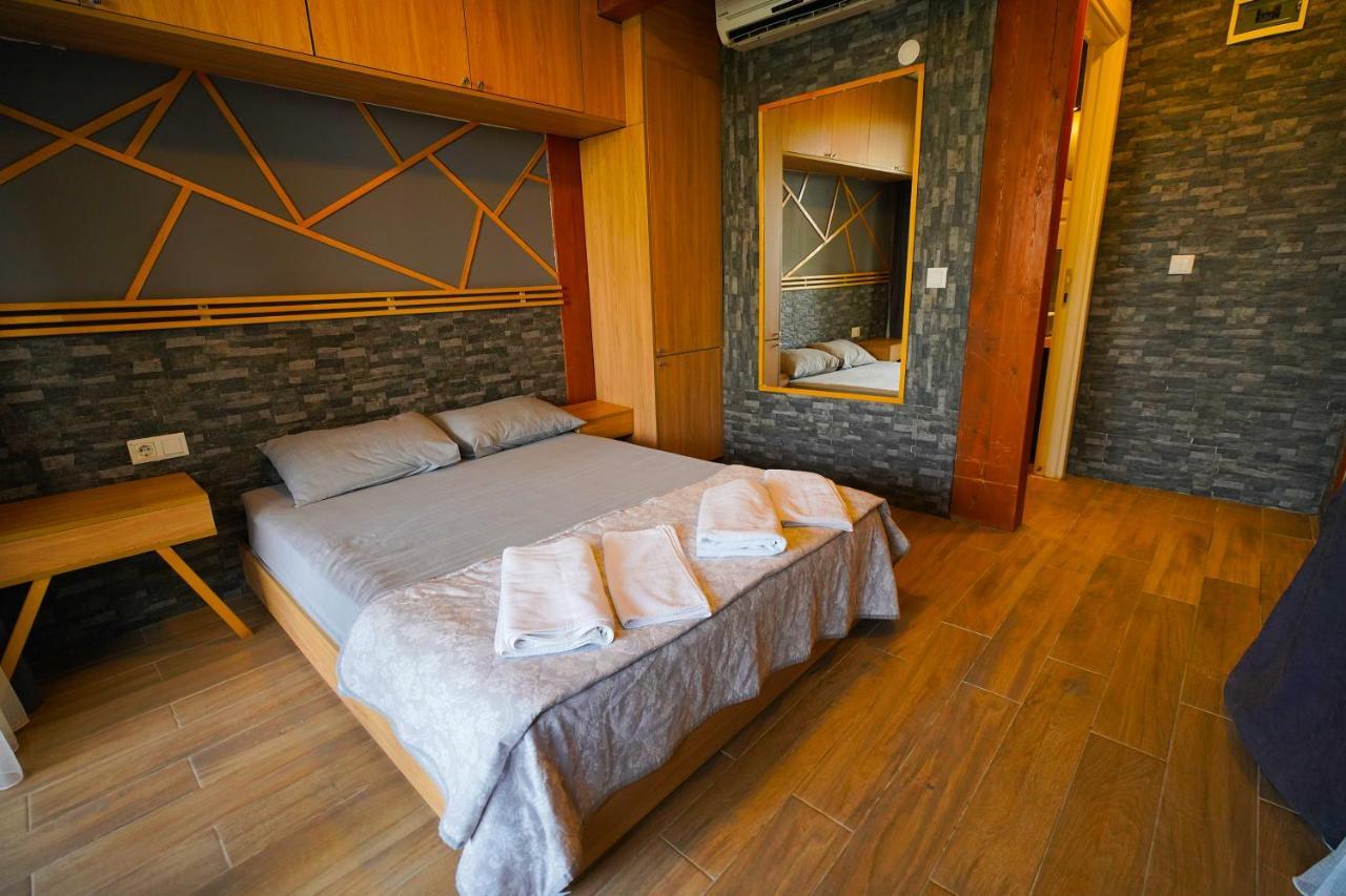 Qcunda Otel ไอวาลิค ภายนอก รูปภาพ