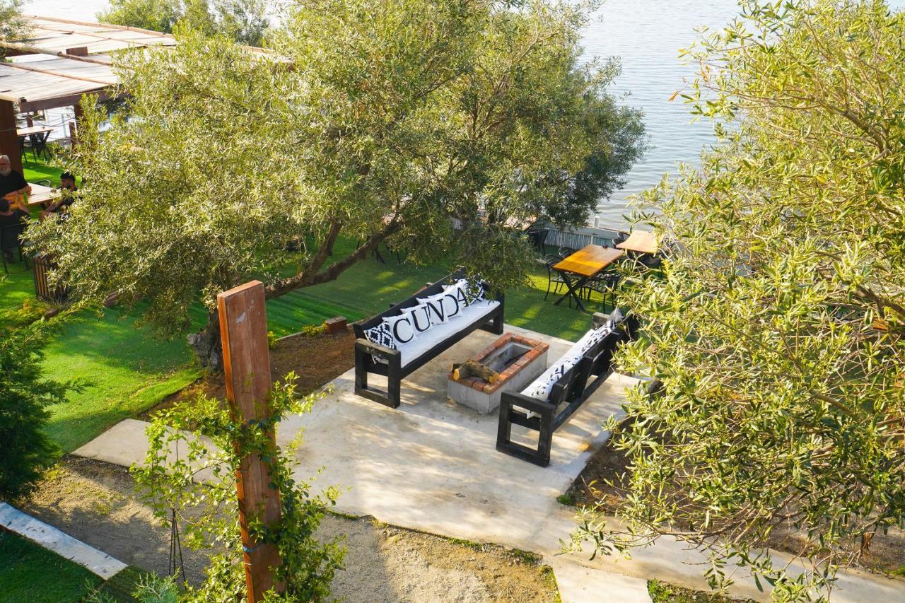 Qcunda Otel ไอวาลิค ภายนอก รูปภาพ