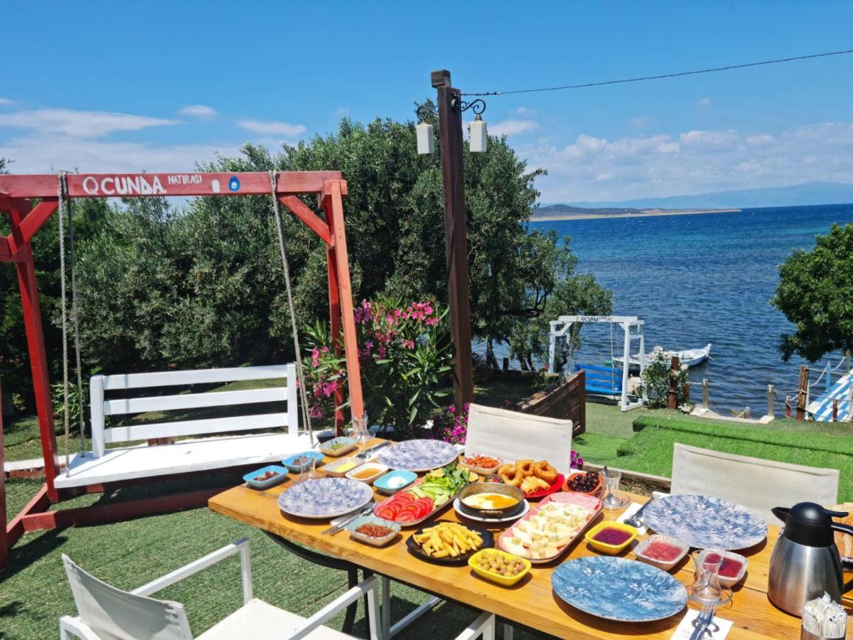 Qcunda Otel ไอวาลิค ภายนอก รูปภาพ
